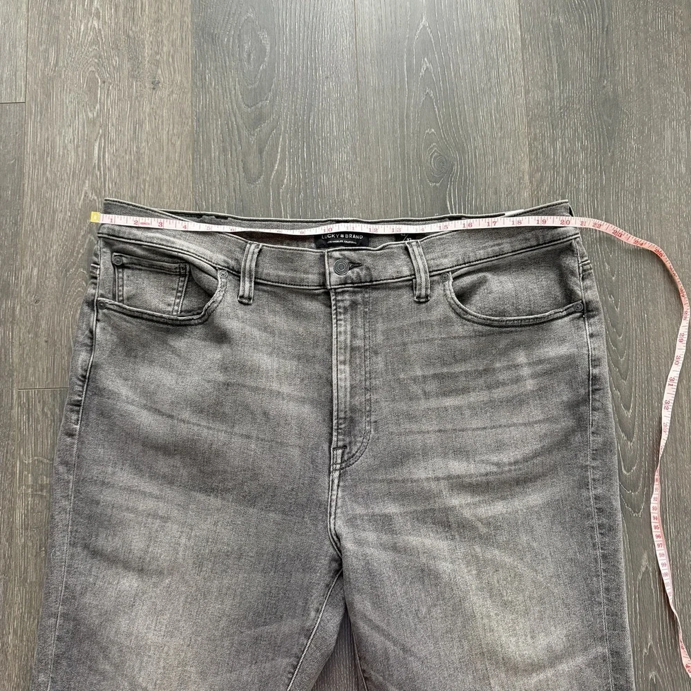 Lucky Brand Stretch Athletic Tapered Fit Mens Jeans 42X32 Gray Casual Minimalist